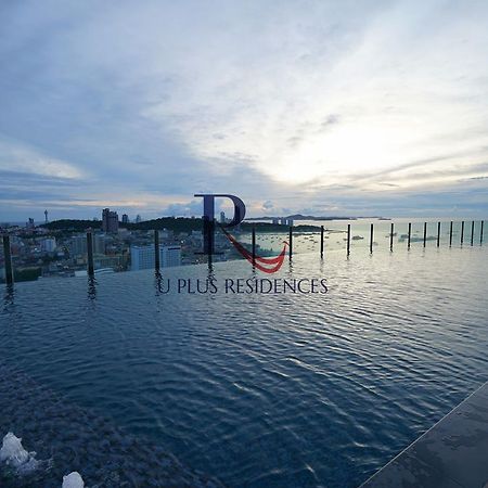 The Base Pattaya Apartment Luaran gambar
