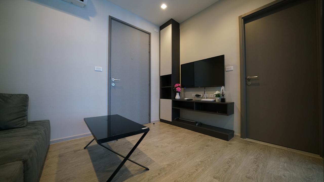 The Base Pattaya Apartment Luaran gambar