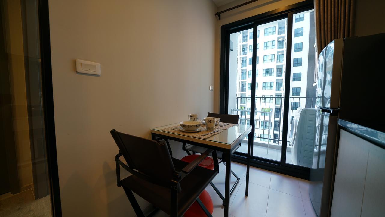 The Base Pattaya Apartment Luaran gambar
