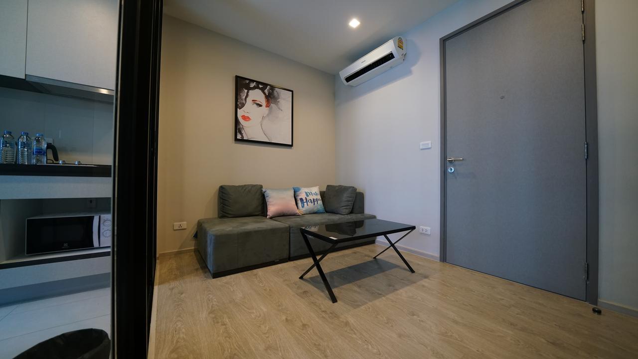 The Base Pattaya Apartment Luaran gambar