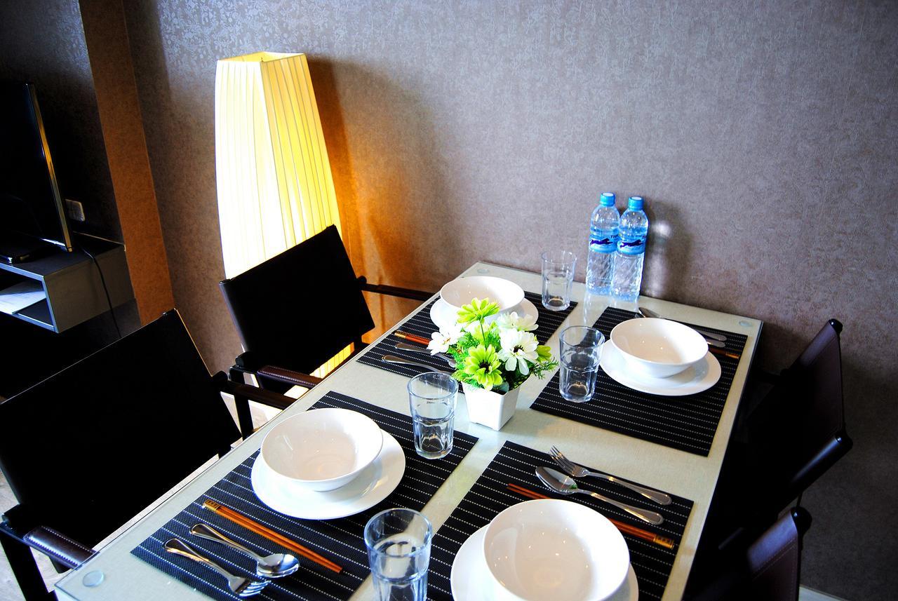 The Base Pattaya Apartment Luaran gambar
