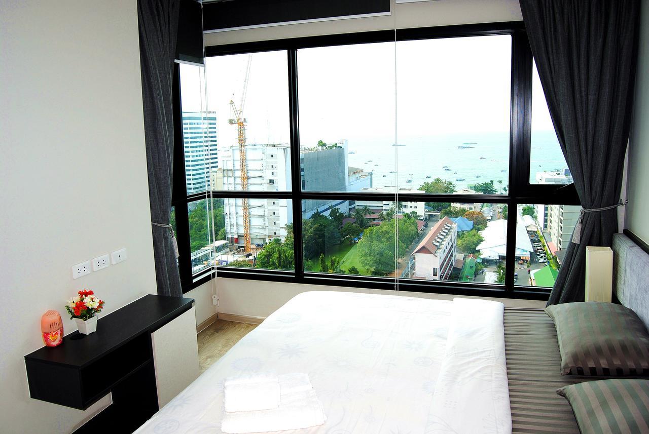 The Base Pattaya Apartment Luaran gambar
